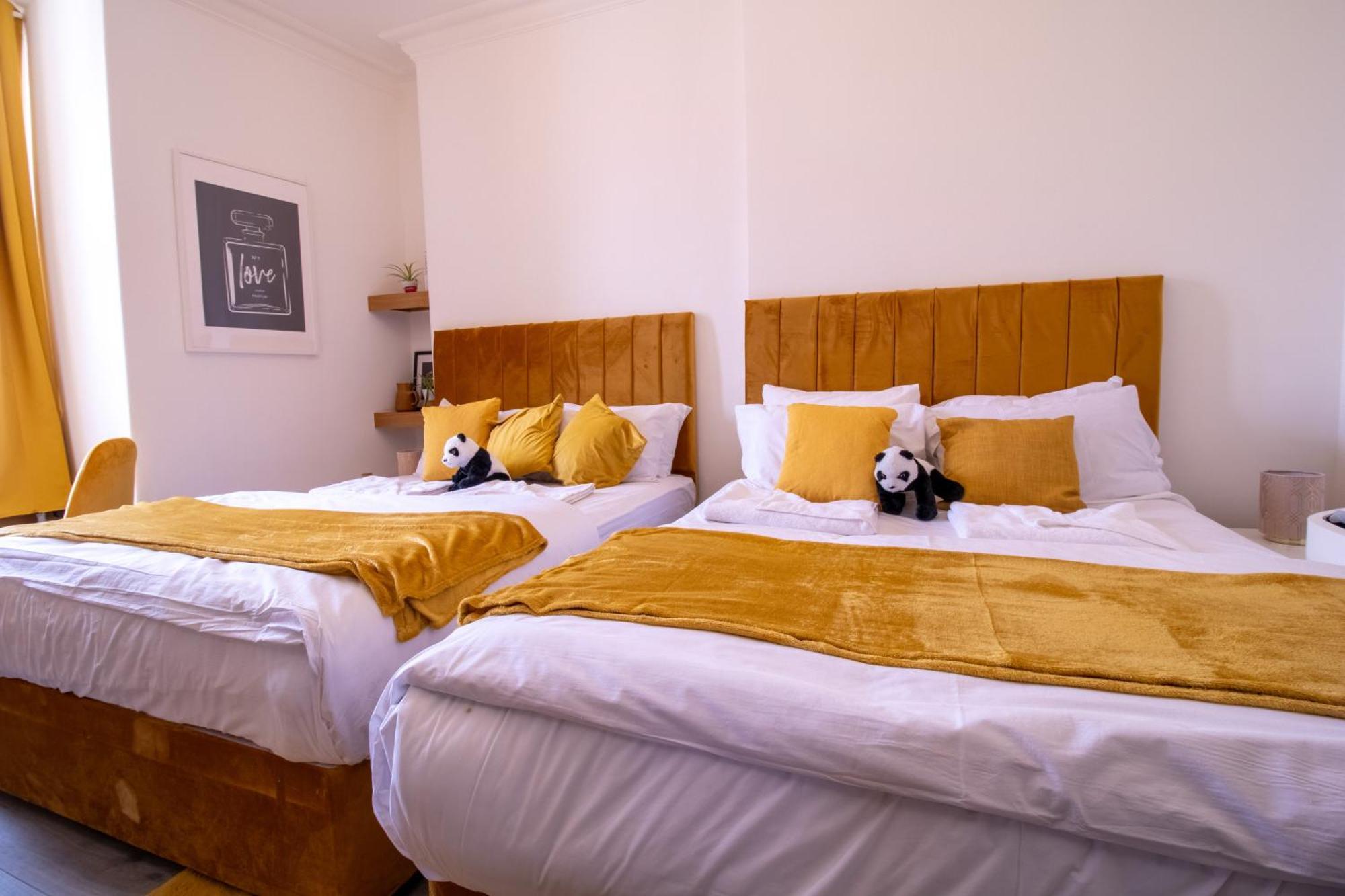 Spacious Studio Apartment On Oxford Street 9Gc London Bagian luar foto