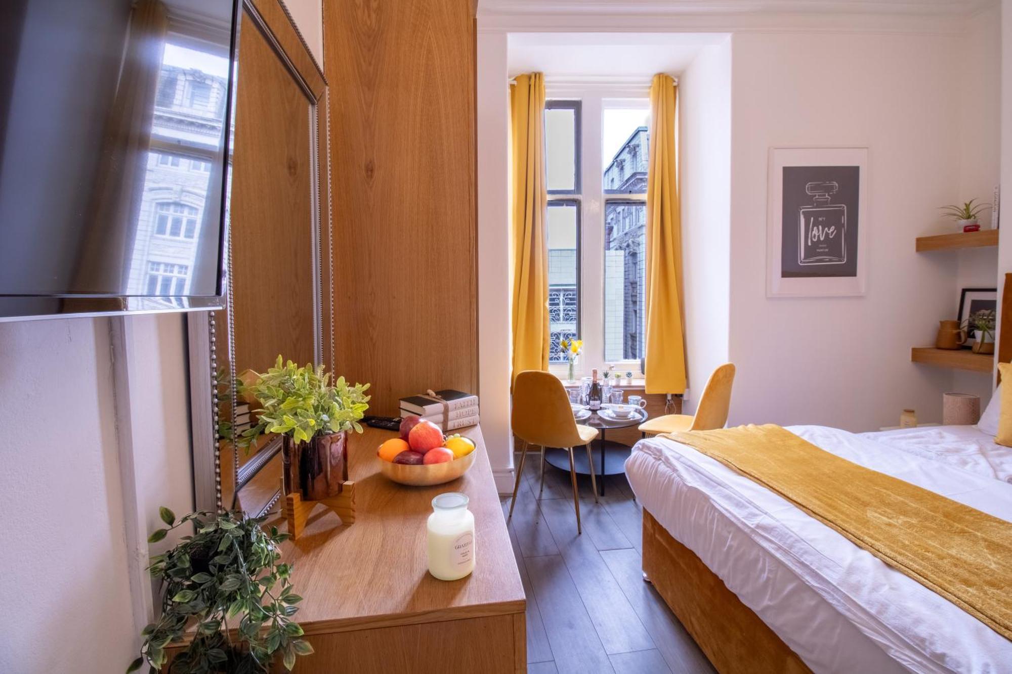 Spacious Studio Apartment On Oxford Street 9Gc London Bagian luar foto